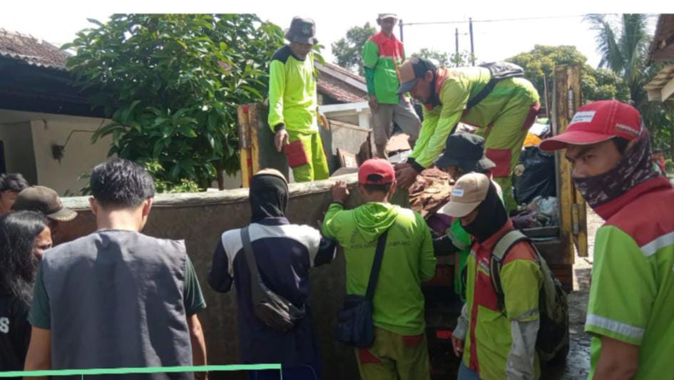Pemkot Terus Bergerak Bantu Warga, Walikota Bunda Eva Perintahkan Dinas Kerja Cepat