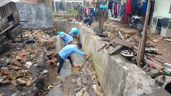 Pemkot Bandar Lampung Gerak Cepat Bangun Talud dan Buka Posko Kesehatan