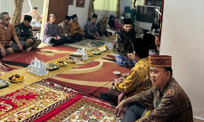 Silaturahmi Buay Belunguh: Warisan Adat Paksi Pak Skala Brak Dijaga Lintas Generasi