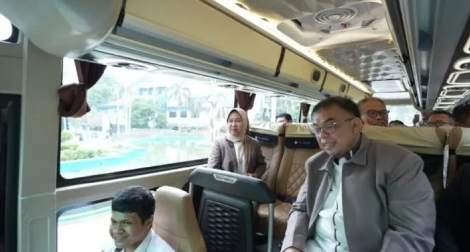 Unila Terima Bus Kampus Mitsubishi Euro4 dari Bank BTN, Perkuat Layanan Akademik dan Literasi Keuangan Mahasiswa