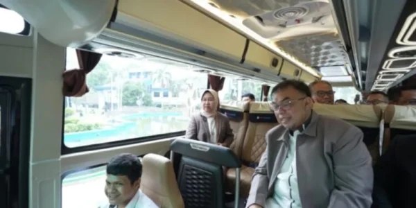 Unila Terima Bus Kampus Mitsubishi Euro4 dari Bank BTN, Perkuat Layanan Akademik dan Literasi Keuangan Mahasiswa