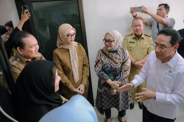 Wagub Lampung Dampingi Wamenkes Tinjau Penanganan TBC di Bandar Lampung