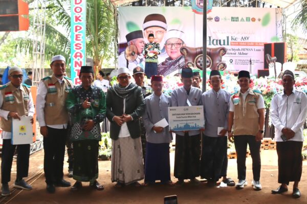 YBM PLN Santuni 69 Santri Yatim dan Duafa di Lampung Timur