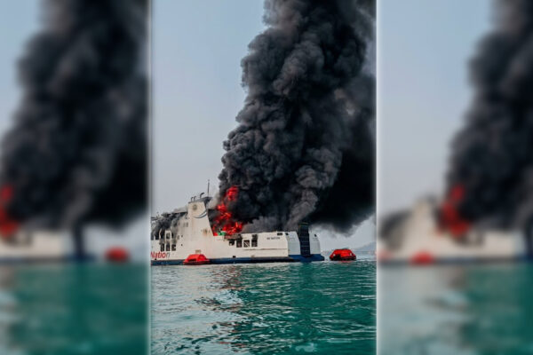 Asap Hitam Membubung! KMP Batumandi Terbakar di Perairan Merak